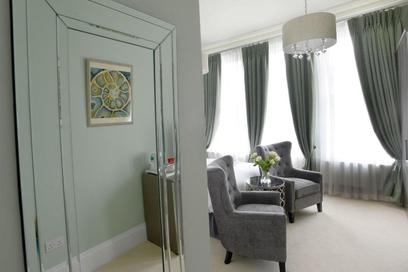 The Devon Court image
