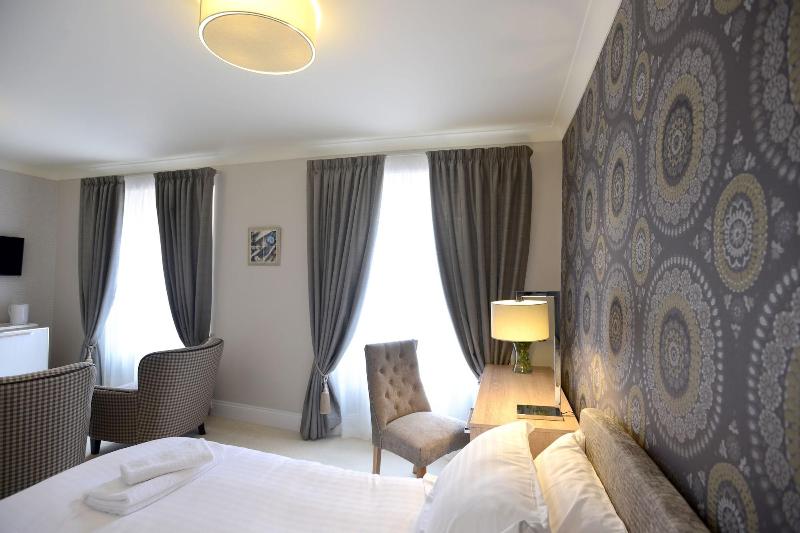 The Devon Court image
