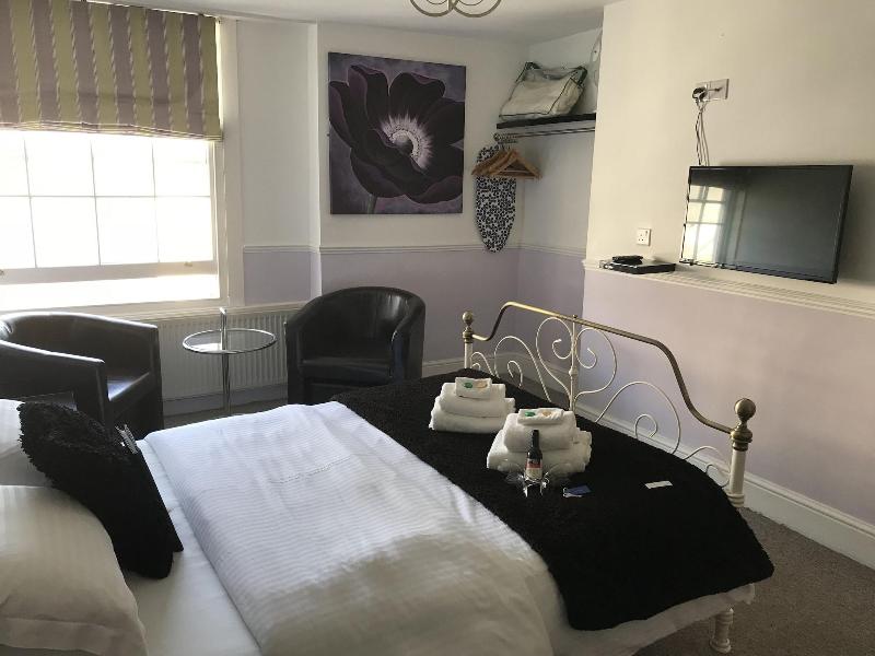 Kempfield House Hotel image