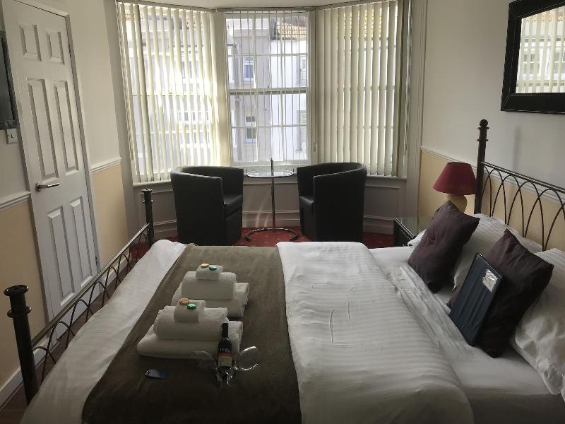 Kempfield House Hotel image