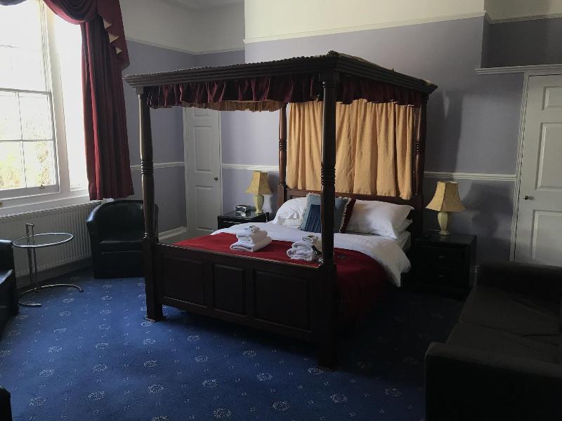 Kempfield House Hotel image