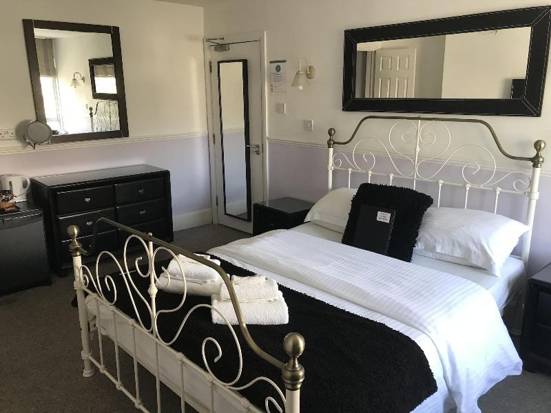 Kempfield House Hotel image