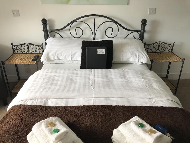 Kempfield House Hotel image