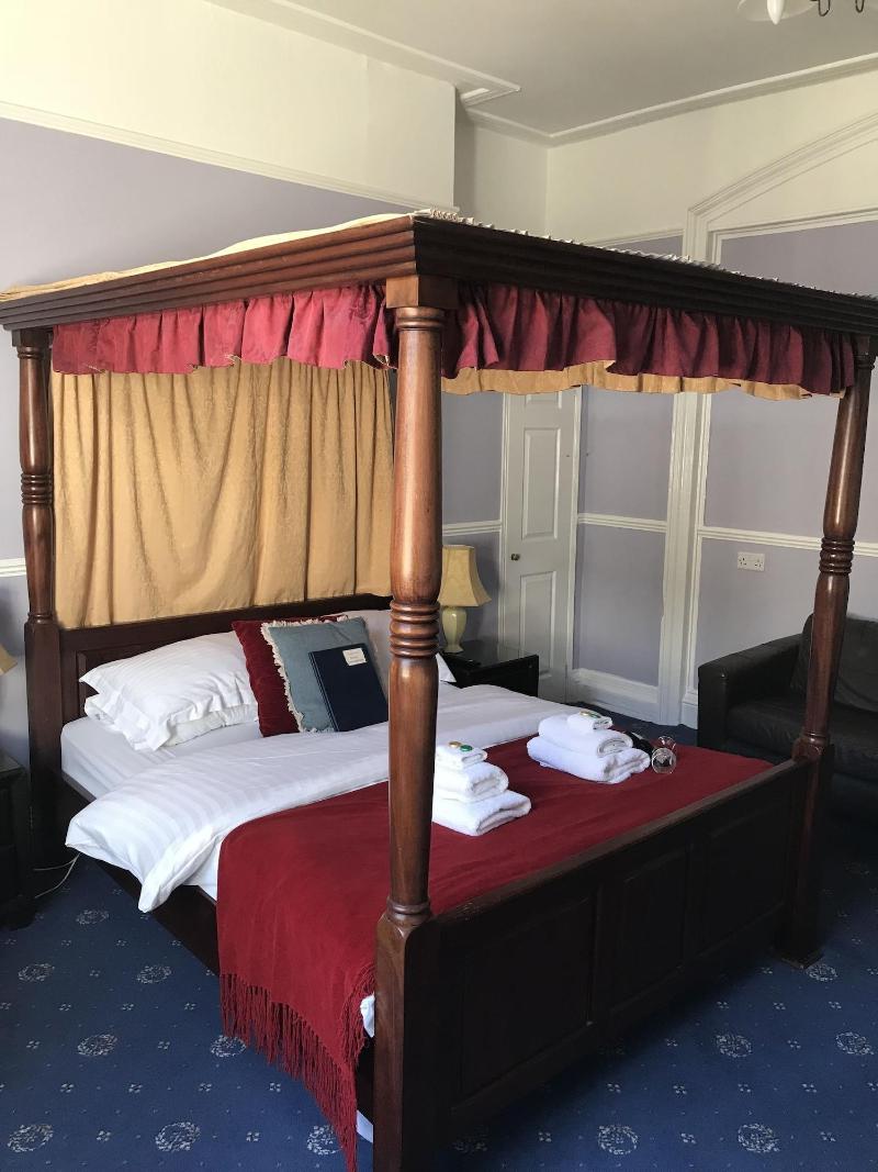 Kempfield House Hotel image