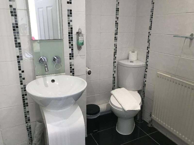 Kempfield House Hotel image