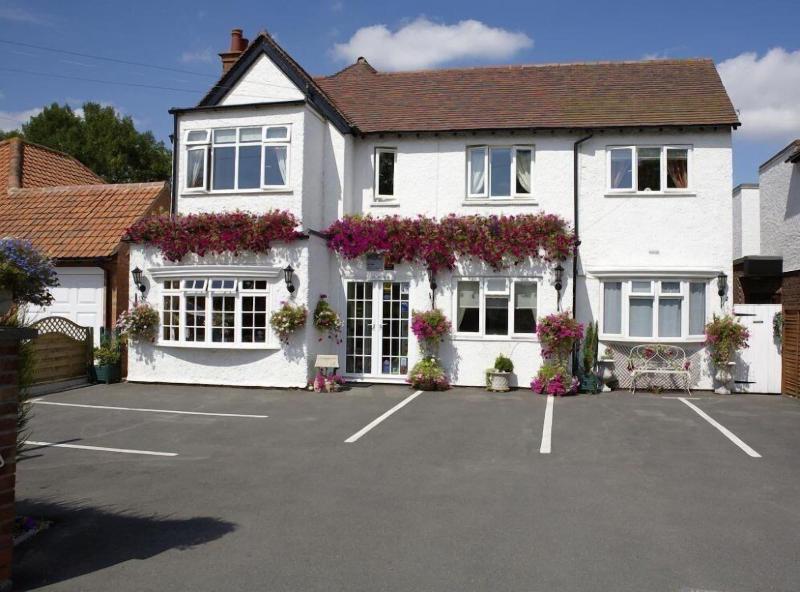 Moonraker House image