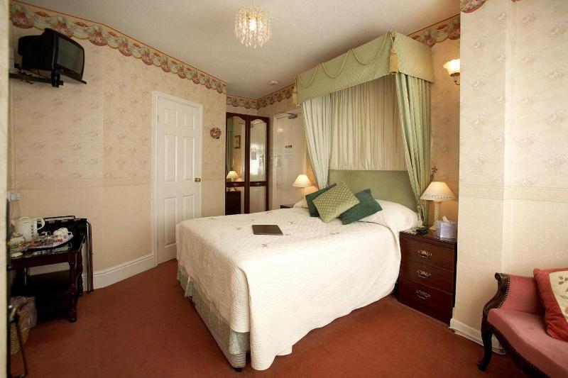 Moonraker House image
