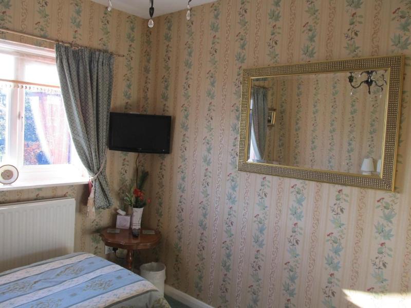 Moonraker House image