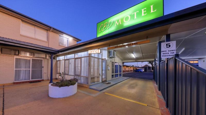CBD Gi Motel — exterior view