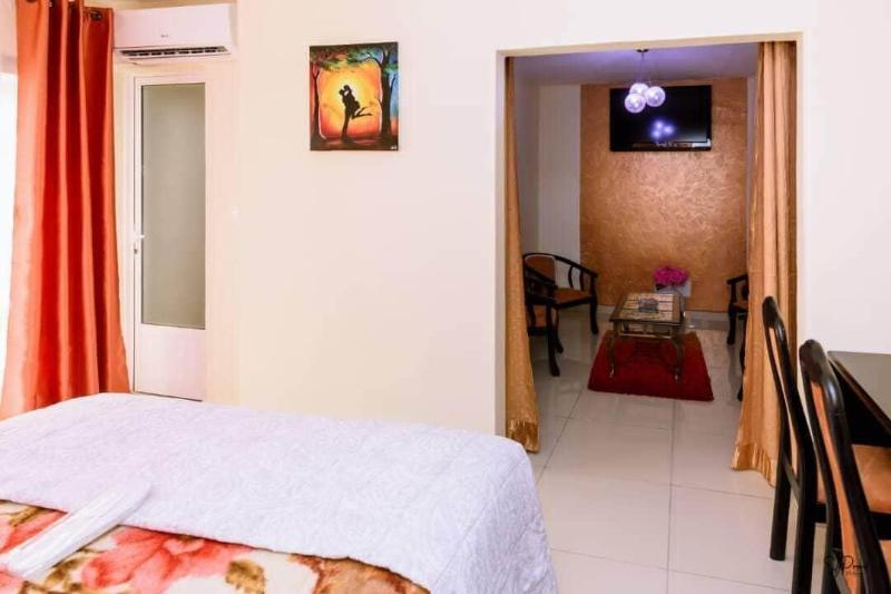 Hotel Serena Palace image