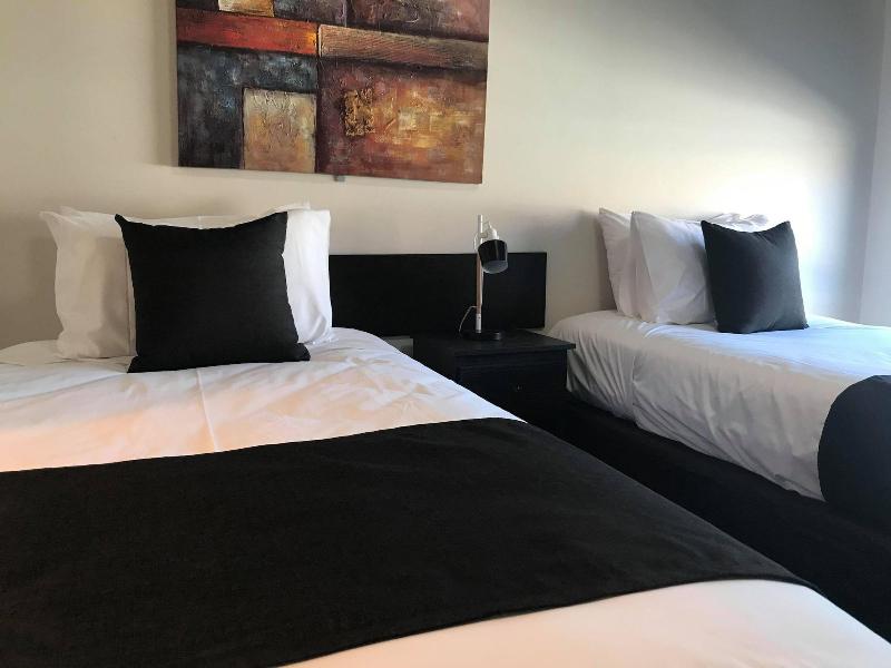 Guiding Star Hotel image