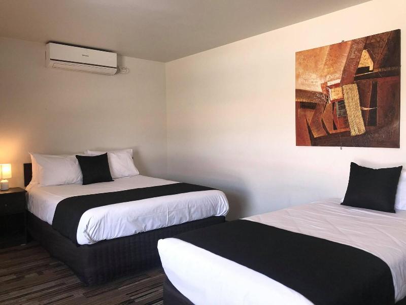 Guiding Star Hotel image
