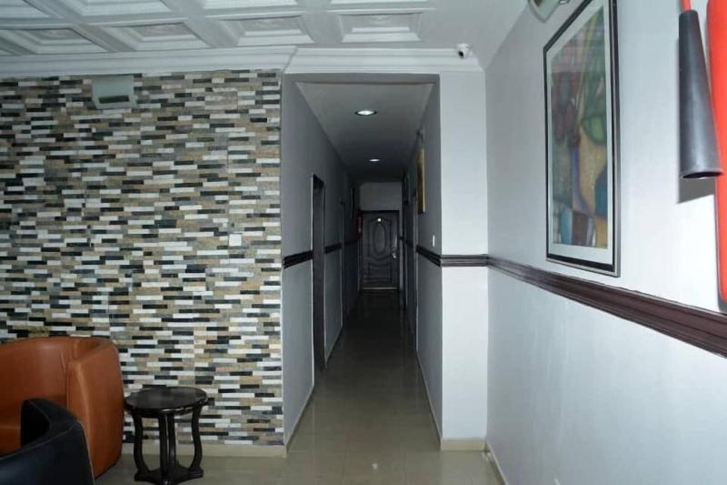 Hotel Di Elegante image