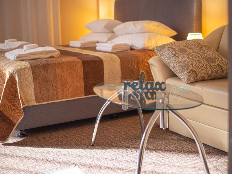 Hotel Yes image