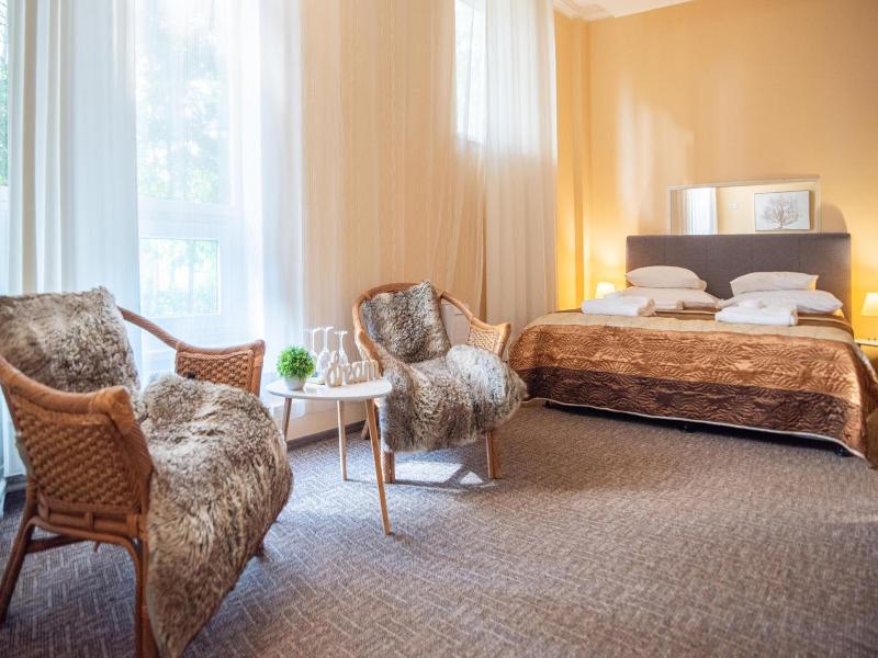 Hotel Yes image