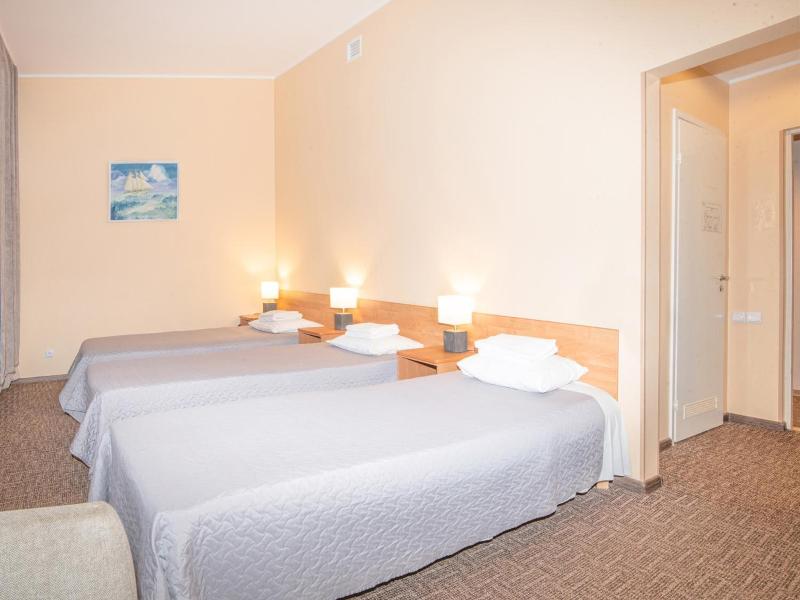 Hotel Yes image