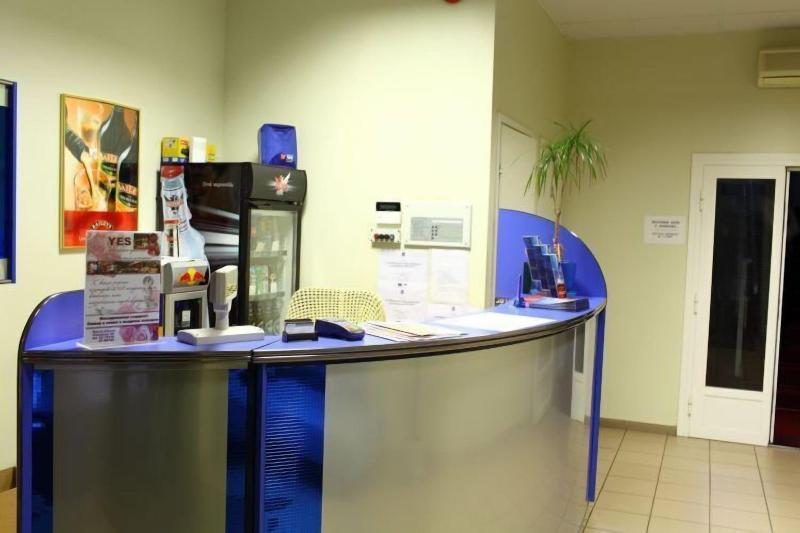 Hotel Yes image
