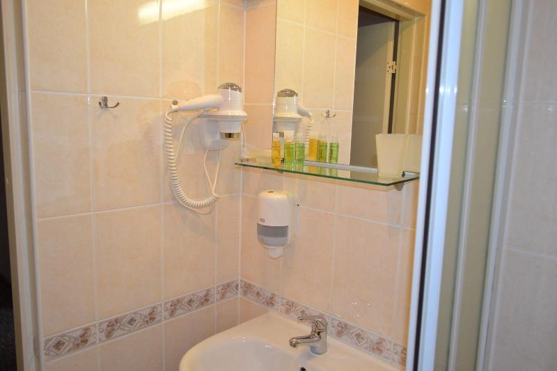 Hotel Yes image