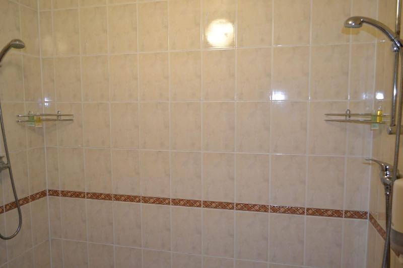 Hotel Yes image