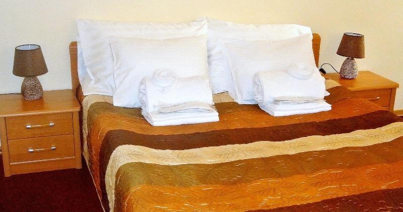 Hotel Yes image