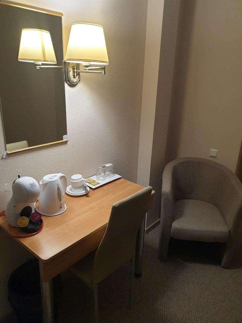 Hotel Yes image