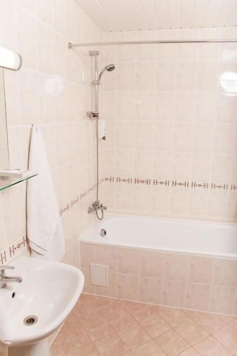 Hotel Yes image