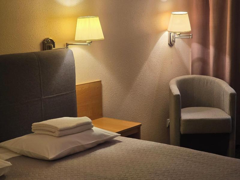 Hotel Yes image