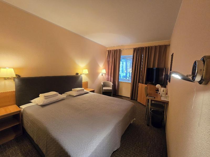 Hotel Yes image