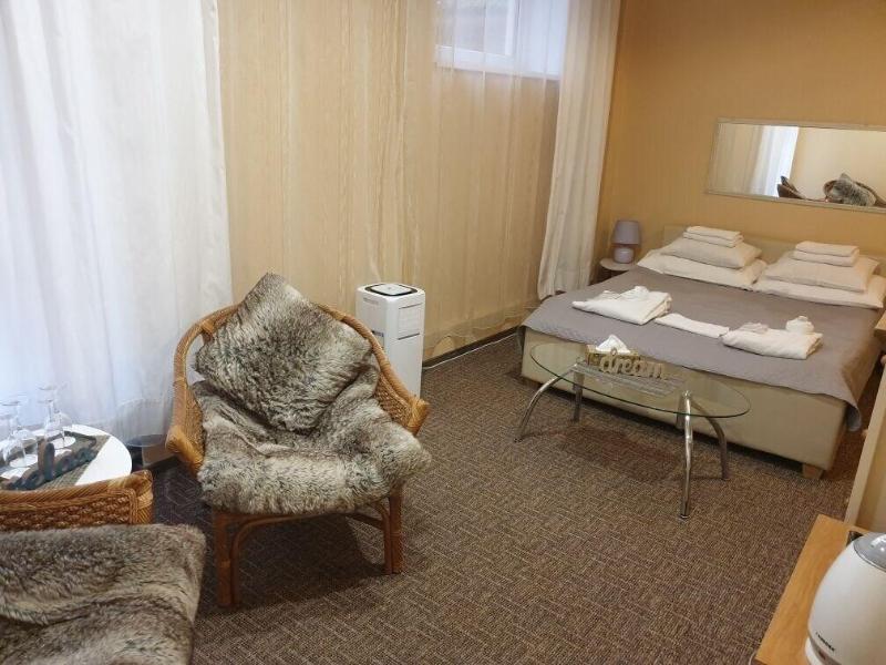 Hotel Yes image