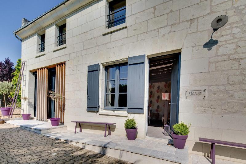 Les Suites Du Cha Teau image