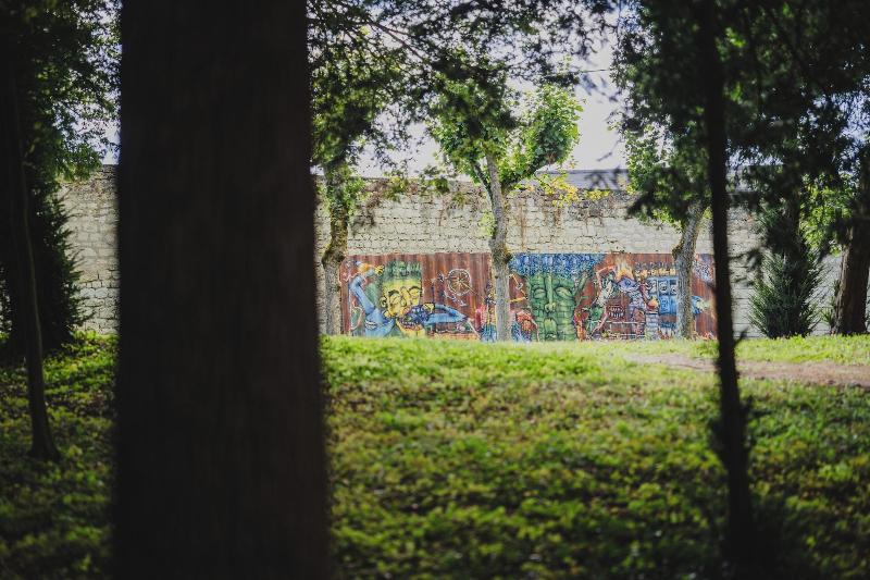 Les Suites Du Cha Teau image