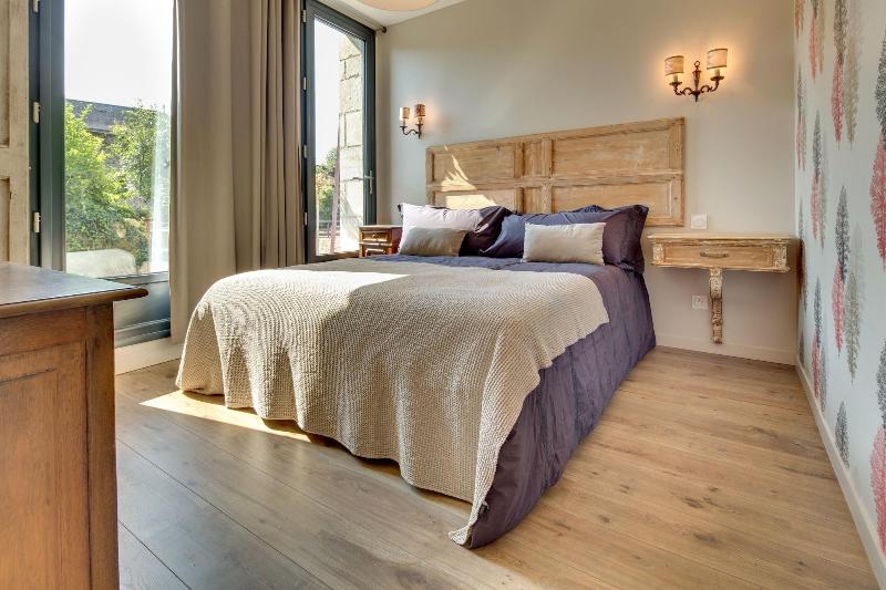 Les Suites Du Cha Teau image