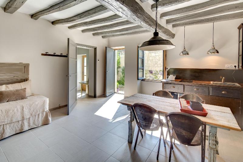 Les Suites Du Cha Teau image