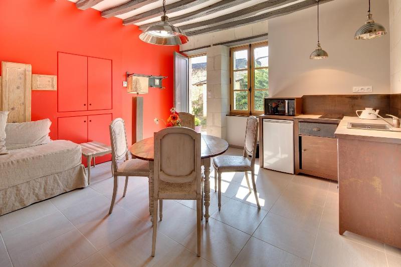 Les Suites Du Cha Teau image