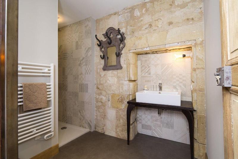Les Suites Du Cha Teau image