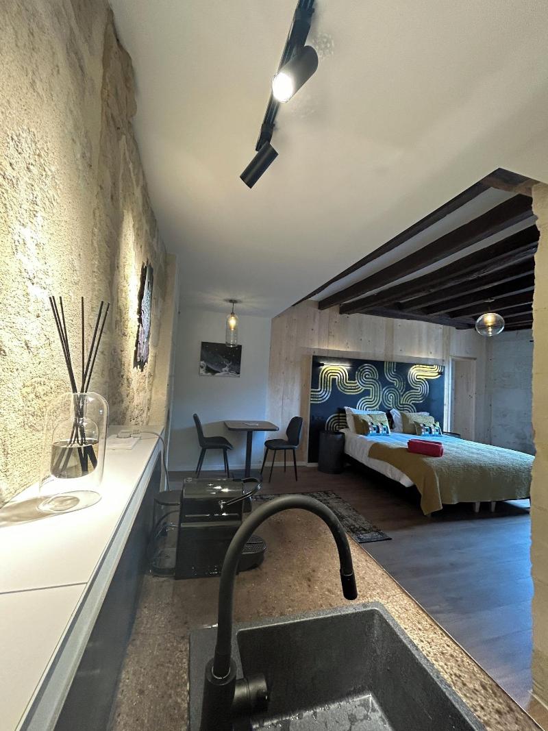 Les Suites Du Cha Teau image