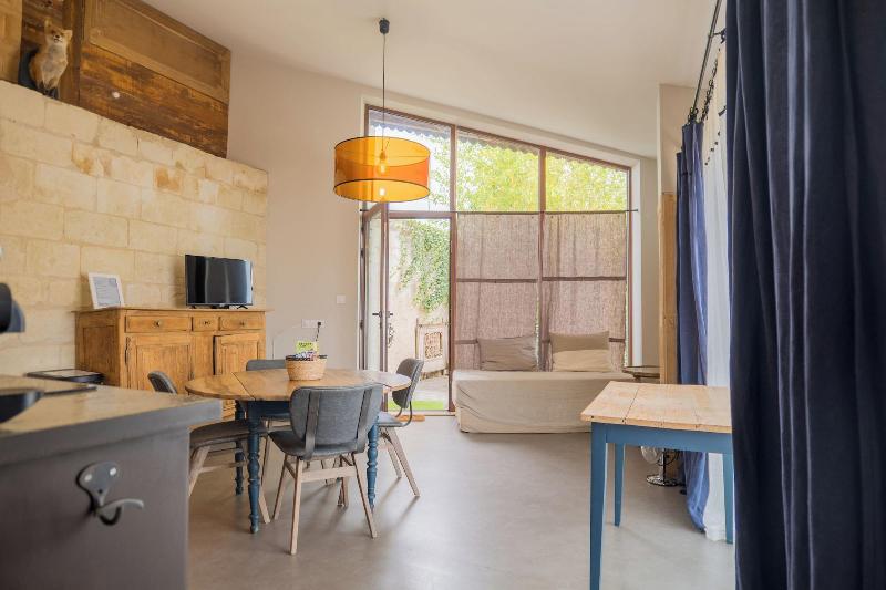 Les Suites Du Cha Teau image