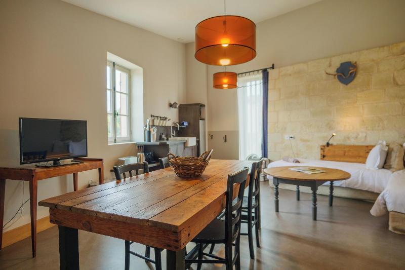 Les Suites Du Cha Teau image