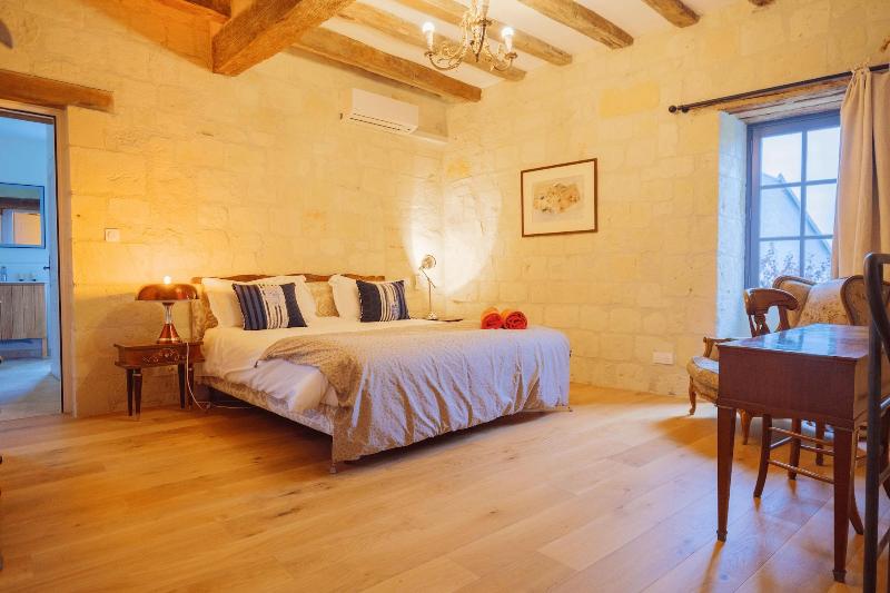 Les Suites Du Cha Teau image