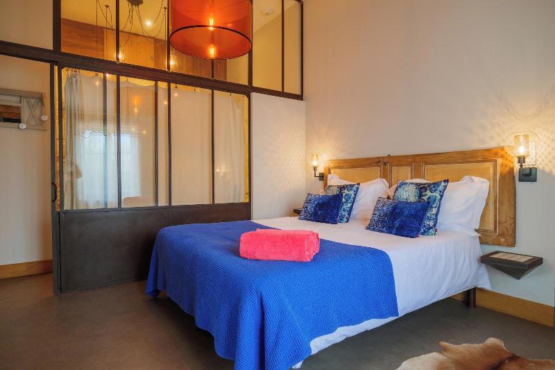 Les Suites Du Cha Teau image