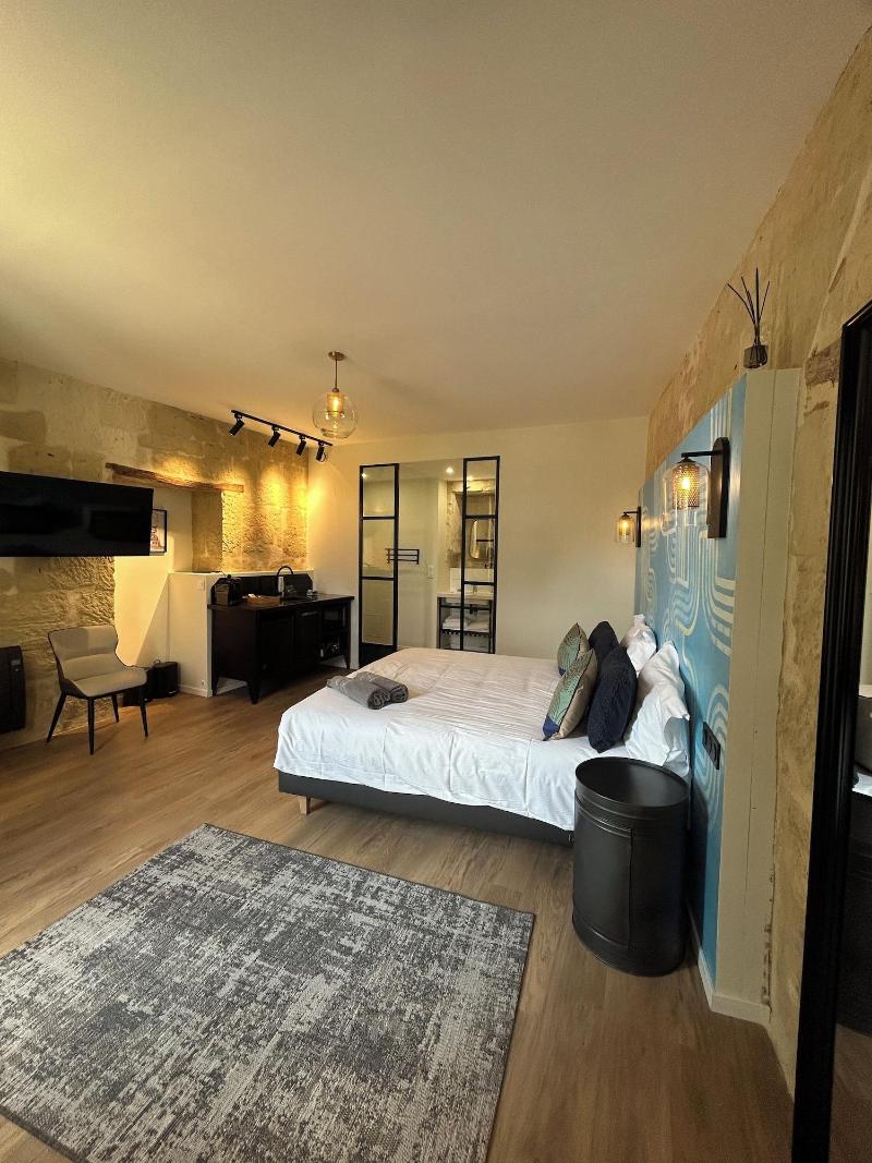 Les Suites Du Cha Teau image