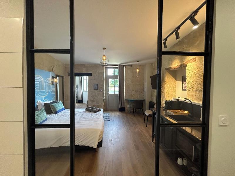 Les Suites Du Cha Teau image