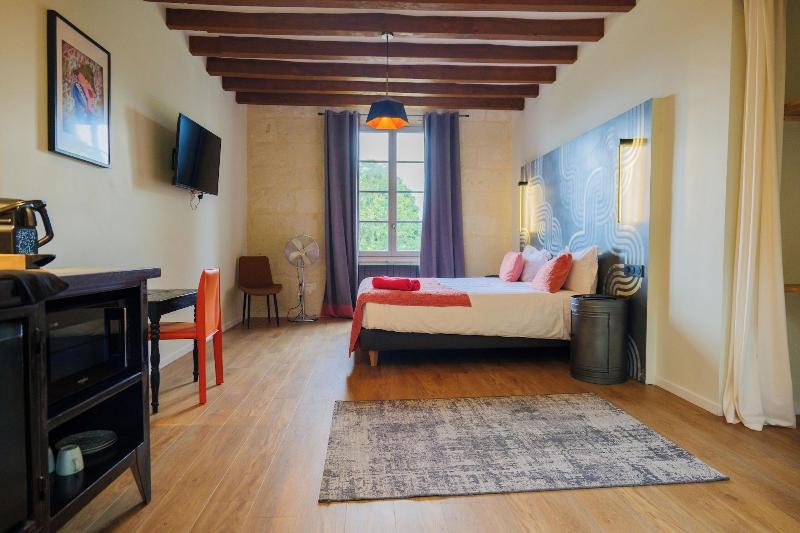 Les Suites Du Cha Teau image