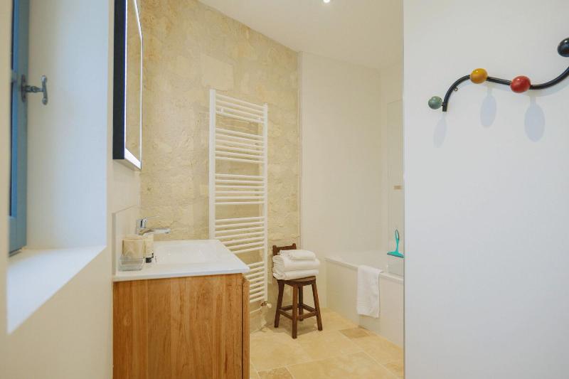 Les Suites Du Cha Teau image