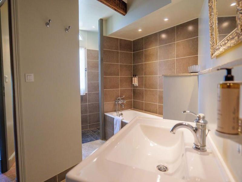 Les Suites Du Cha Teau image