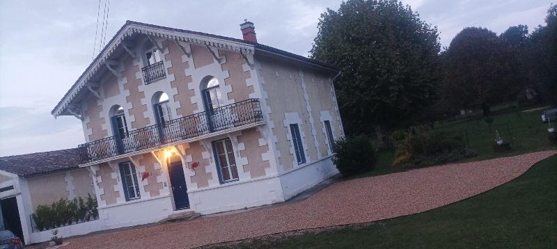 Chambre D Ha Tes Montplaisir image