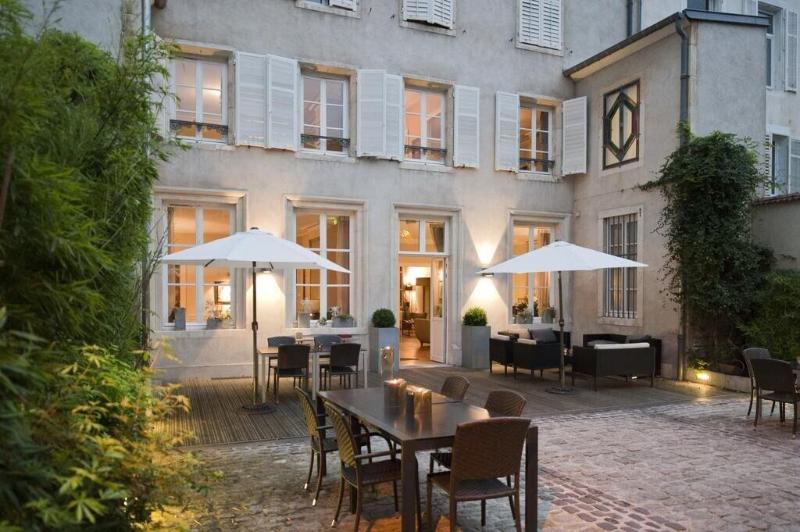 Maison De Myon image