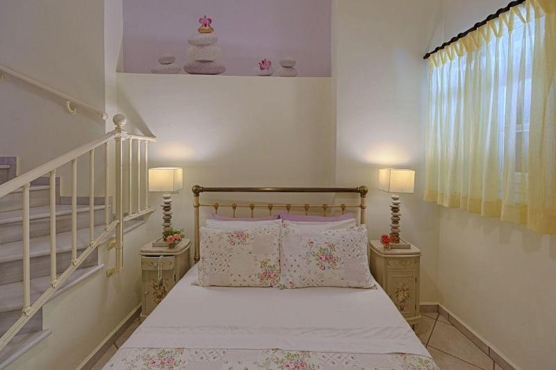 Antouanetta Apartments image