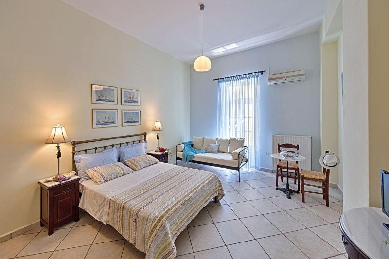 Antouanetta Apartments image