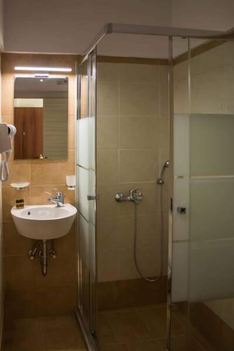 Bonne Nuit Pension image